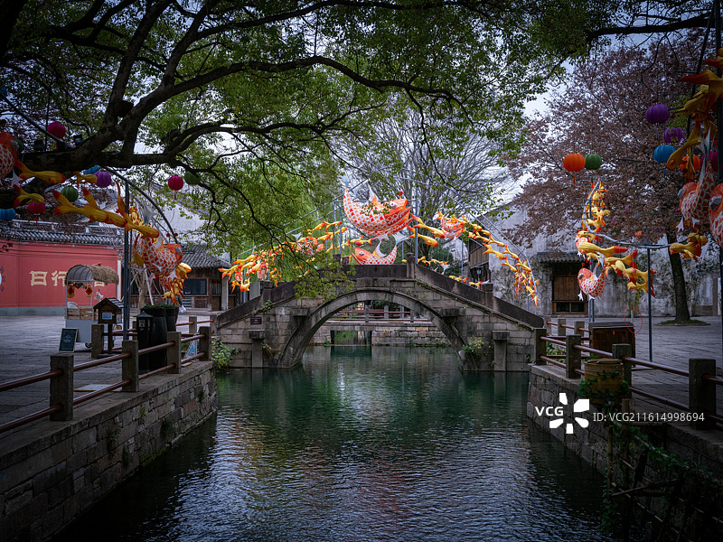 浙江嘉兴海宁盐官古镇风光图片素材