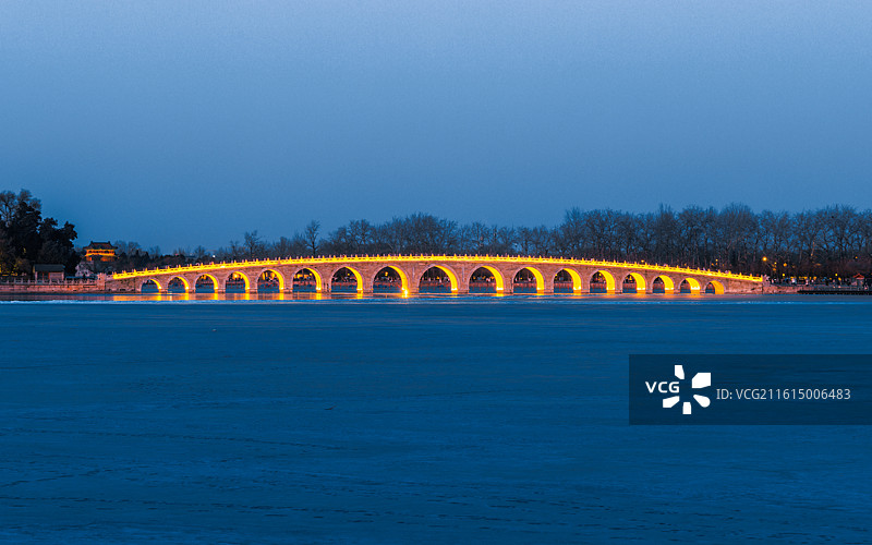 颐和园十七孔桥落日夜景图片素材
