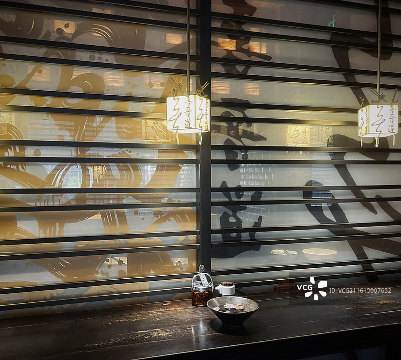 山西大同喜晋道面馆一人食餐桌陈设现代装修图片素材