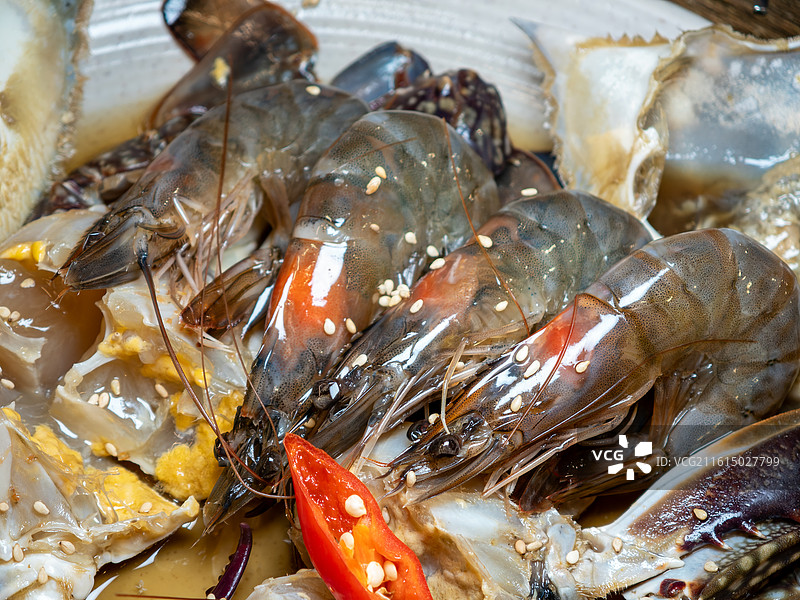 韩国特色美食酱油腌蟹与酱虾特写组合图片素材