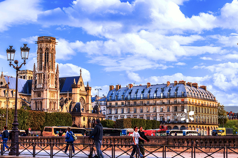 法国巴黎卢浮宫图片素材