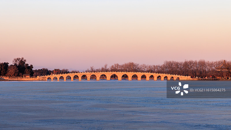 颐和园十七孔桥落日夜景图片素材
