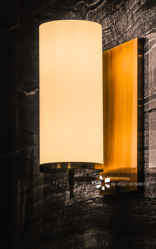 当代奢华设计风格的室内壁灯图片素材