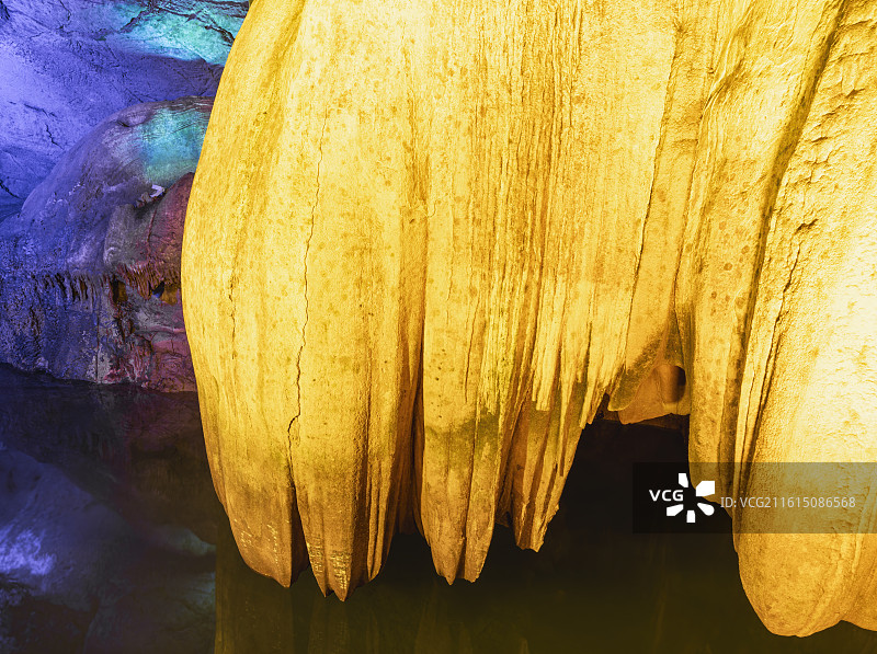 喀斯特溶洞石笋图片素材