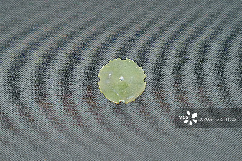 广西壮族自治区博物馆中国西南地区青铜文明特展西周时期玉牙璧图片素材