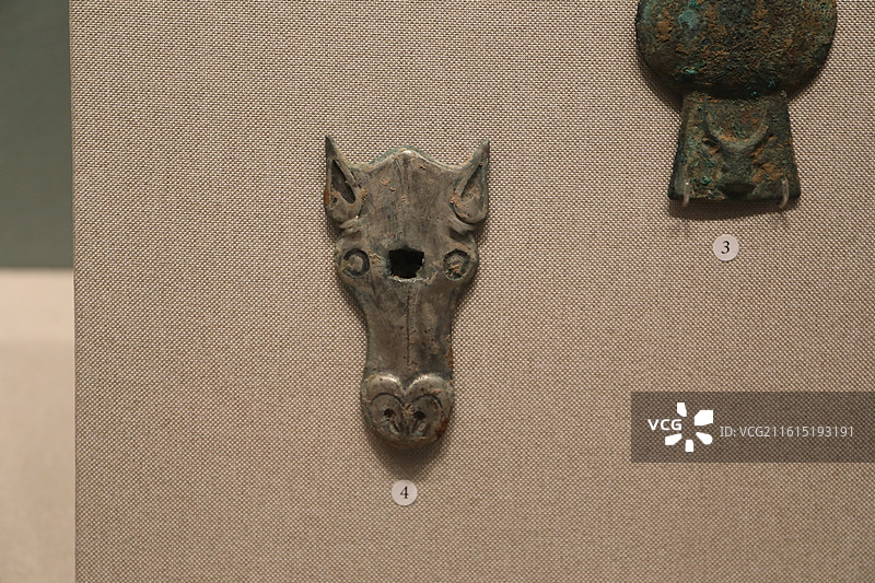 战国文物马形青铜当卢2026新年马元素文物图片素材