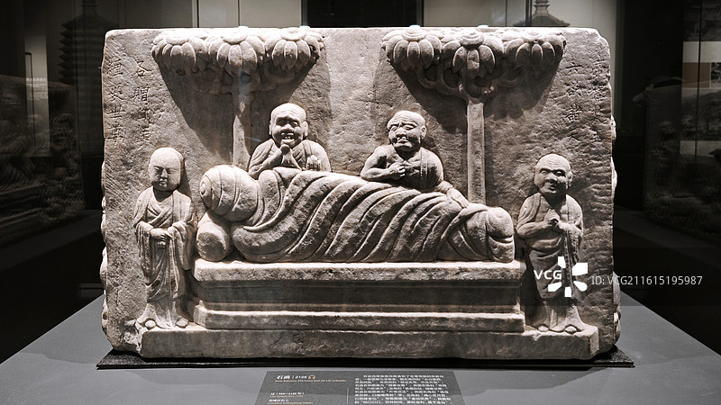 北京首都博物馆古代佛塔文物展释迦牟尼涅槃石函钟馗五毒辽代瓷器建筑构件坐龙走龙铁狮天使人像佛像金丝帽图片素材