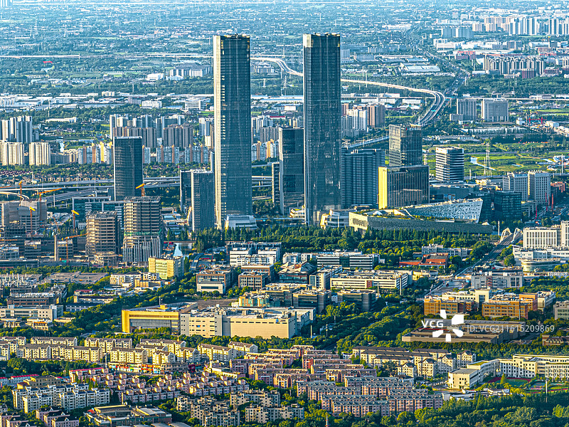 航拍上海张江科学城全景 科学之门双子塔 张江高科技产业园 科学技术生产力 三生国健药业 张江药谷图片素材