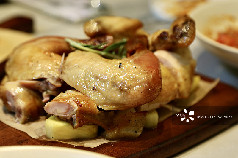 烤三黄鸡图片素材