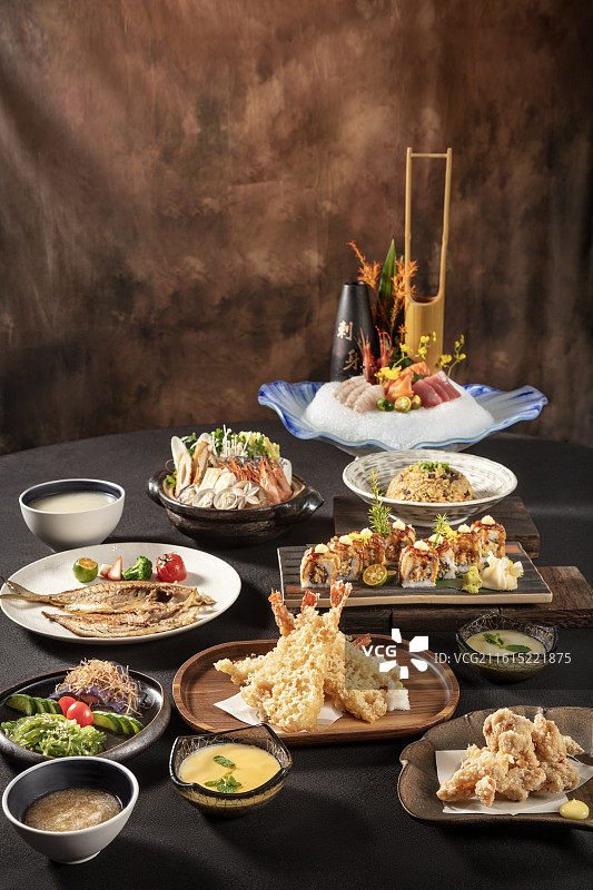 日式丰盛料理套餐美食图片素材
