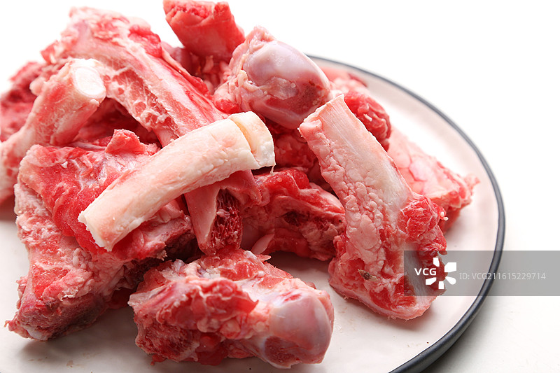 新鲜生牛骨图片素材