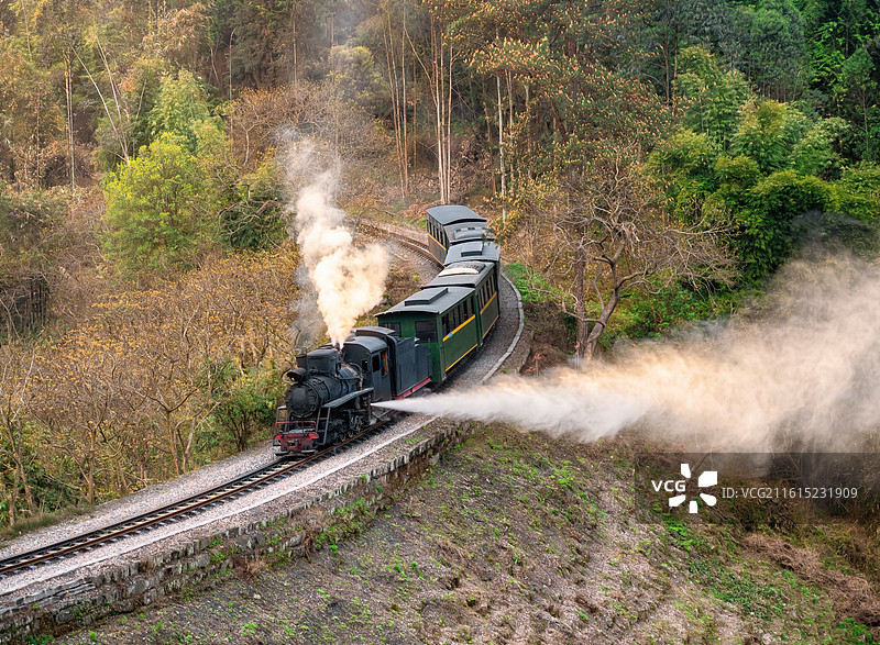 四川省乐山市犍为县嘉阳小火车蒸汽机车图片素材