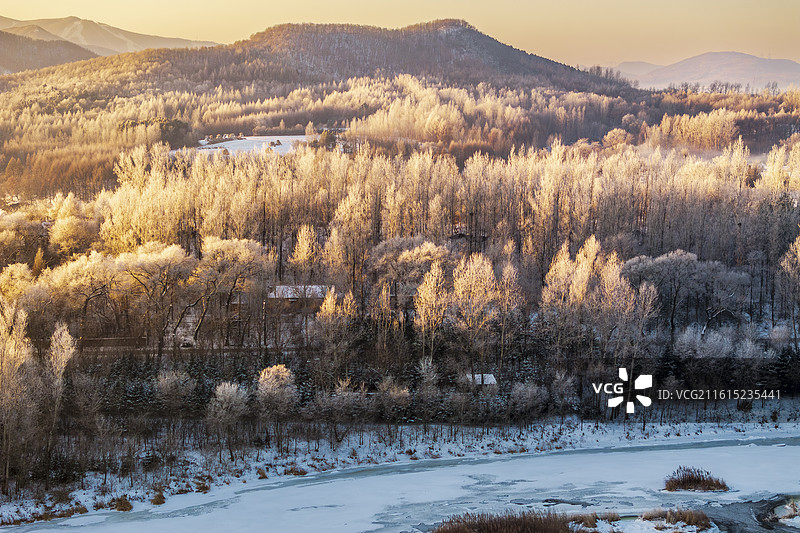 吉林万缕银丝小雾凇岛四星级雾凇仙境图片素材