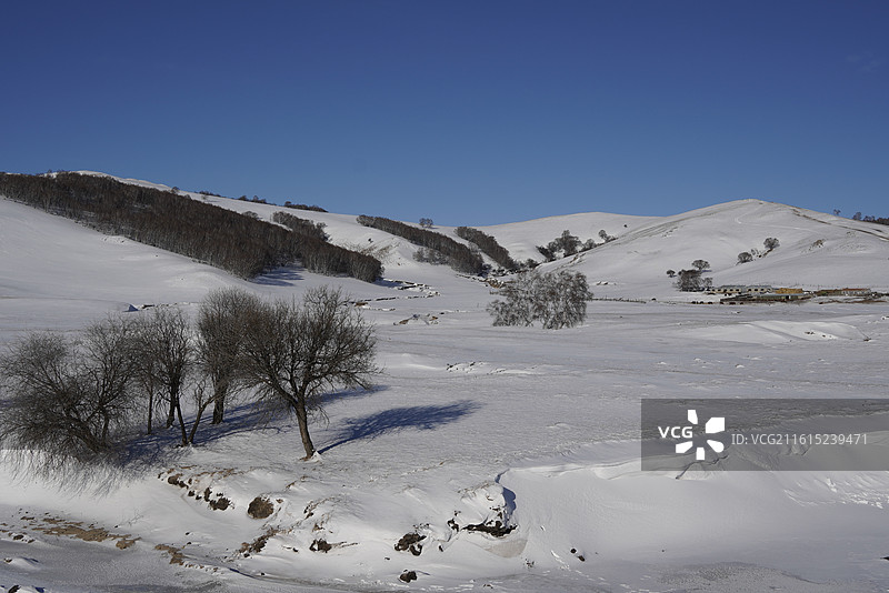 乌兰察布冬天的雪和草原图片素材