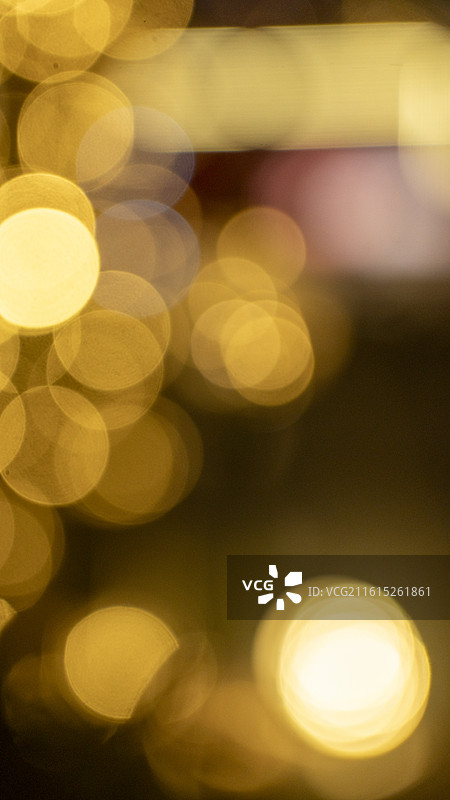圆形灯具装饰亮光发光背景模糊光斑特写图片素材