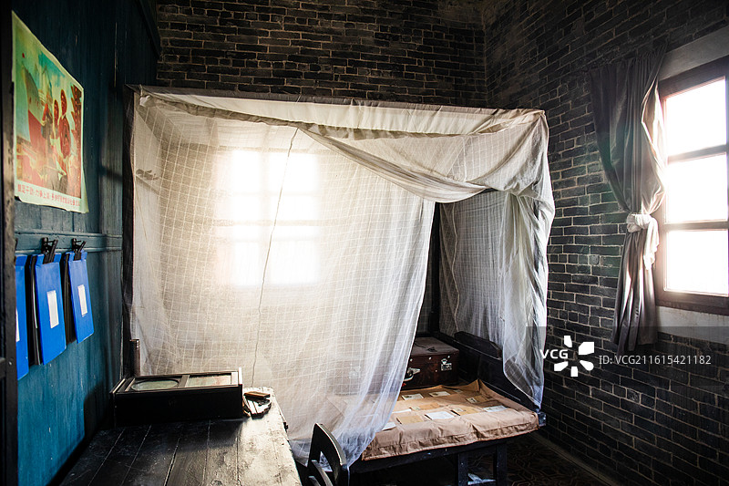 旧房子里的房间陈设图片素材