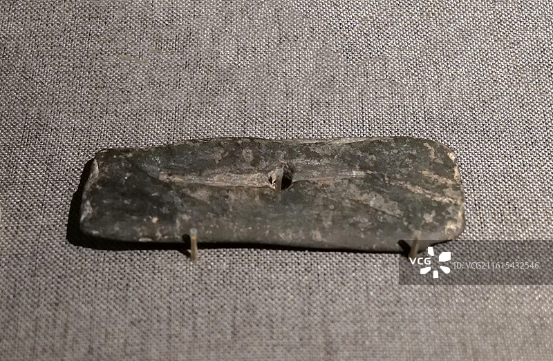 石刀 新石器时代仰韶文化庙底沟类型 陕西华阴南城子遗址 中国考古博物馆（中国历史研究院）文明起源展厅图片素材