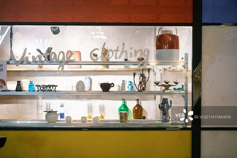 风格化咖啡店吧台图片素材