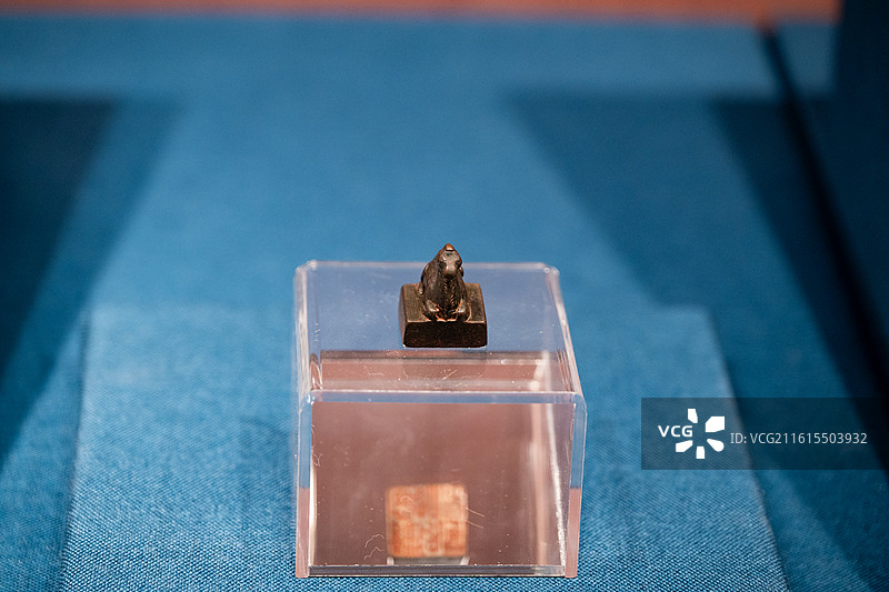 天津博物馆 简述中国-甘肃出土汉简精品展 汉 铜驼钮汉匈奴破虏长印图片素材