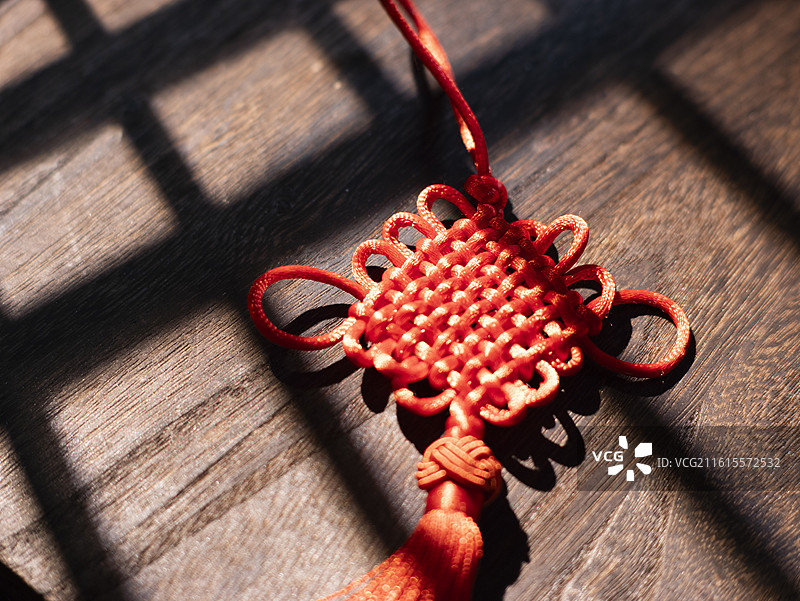 过中国腊月二十三吃糖瓜糖瓜粘图片素材