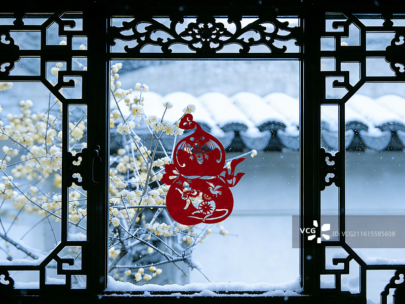 鼠年春节贴窗花剪纸图片素材