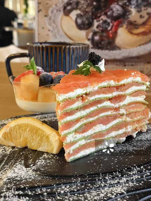 三文鱼千层图片素材