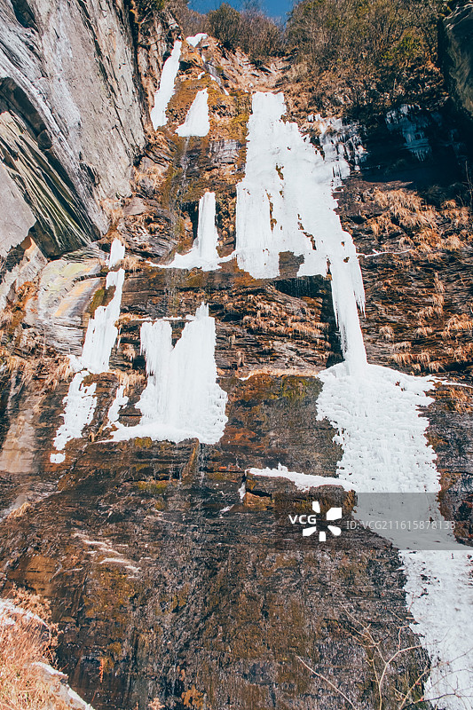 冬日冰挂 山间瀑布图片素材