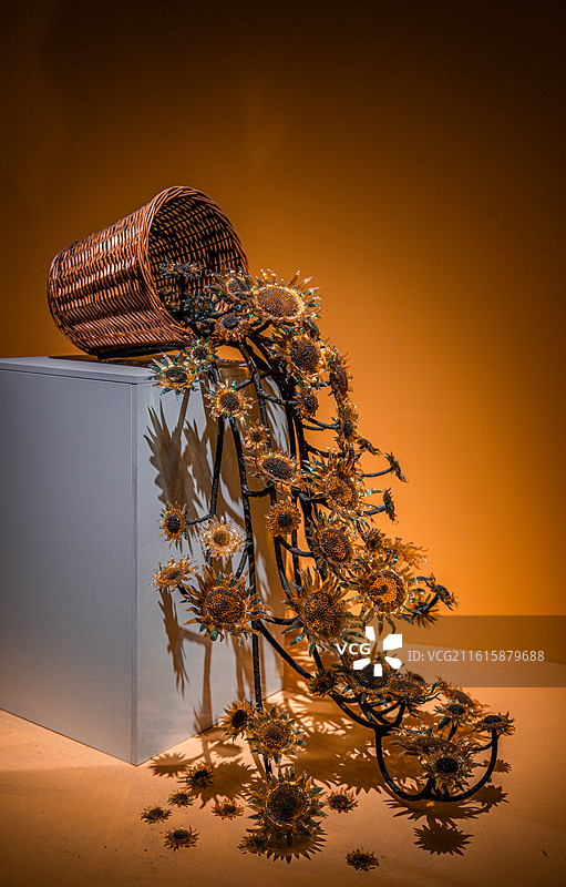 破茧流金 任波 汪付成 陶俊 中国国家博物馆 琉光璃彩 淄博琉璃艺术展图片素材