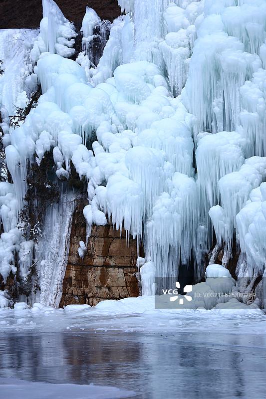 北京昌平区虎峪自然风景区冬季冰瀑景观图片素材