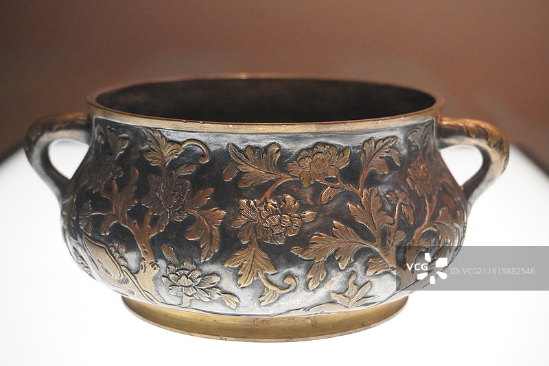 融古烁新：宋元明清铜器的复古与创新图片素材