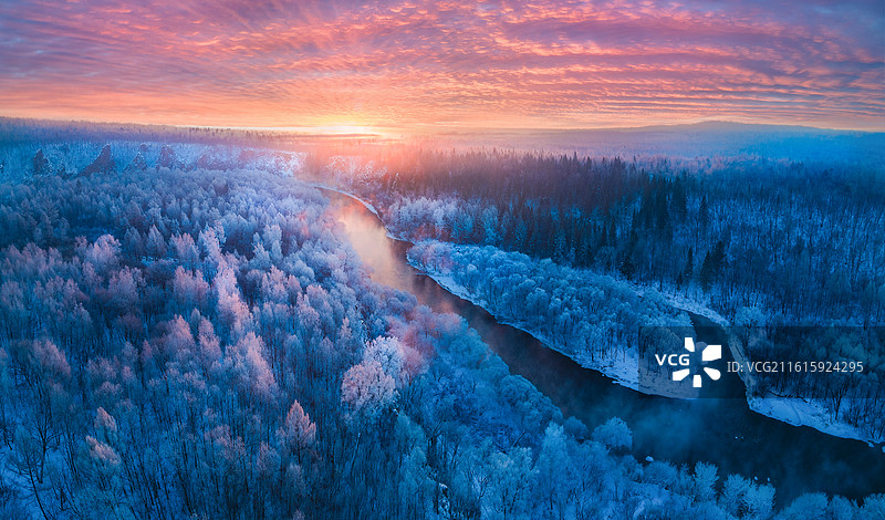 黑龙江小兴安岭林海雪原日出风景图片素材