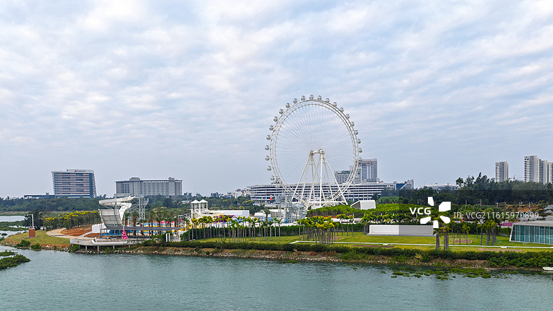 广西北海冯家江畔的阿萨卡摩天轮图片素材
