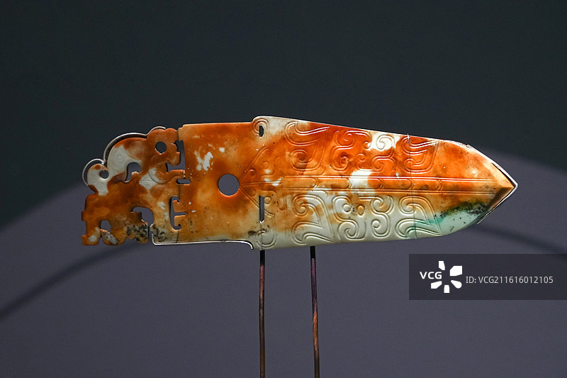 玉戈 春秋时期 临沂市沂水县纪王崮春秋墓出土 山东博物馆“端端雍雍·闻于夏东-莒文化特展”图片素材
