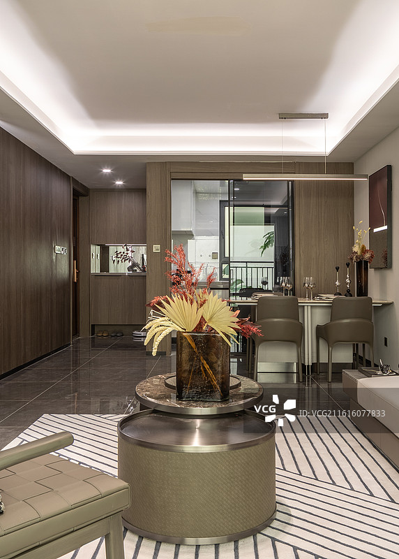 简洁的样板间客厅和餐厅图片素材