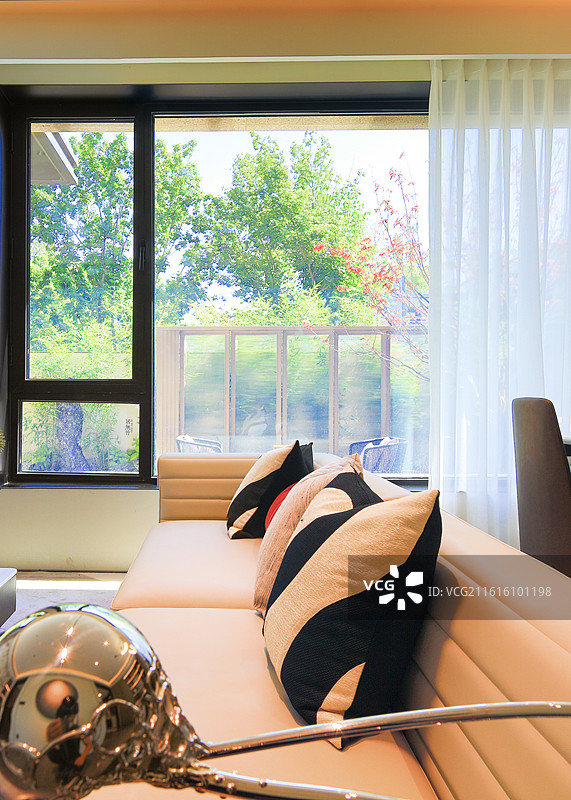 简洁的样板间客厅图片素材