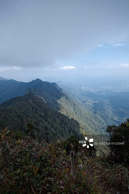 海南自贸港五指山旅游户外徒步风光图片素材