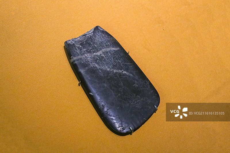 石铲 岳石文化 山东青州郝家庄遗址出土 青州市博物馆藏 山东博物馆“华夏东方-夏商周时期的东夷文化”图片素材