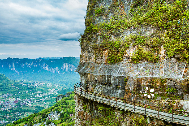 中国湖北省恩施大峡谷七星寨附近绝壁自然景观图片素材