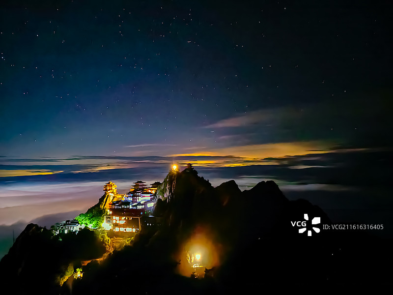 洛阳老君山云海星空夜景图片素材