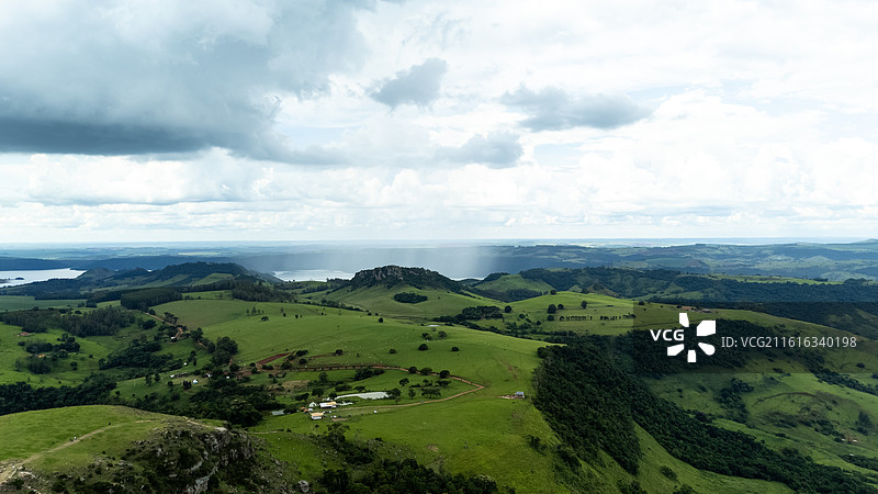 巴西，圣保罗，柏拉拿州，Cachoeira do Espírito San，千岛湖图片素材
