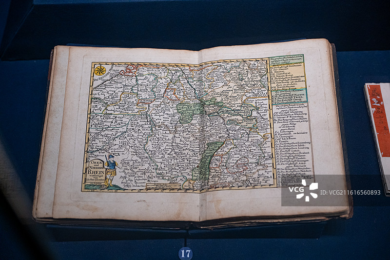 国家海洋博物馆 中华海洋文明第二篇章展厅 18世纪中叶德国莱比锡出版 《世界各国舆图集》图片素材