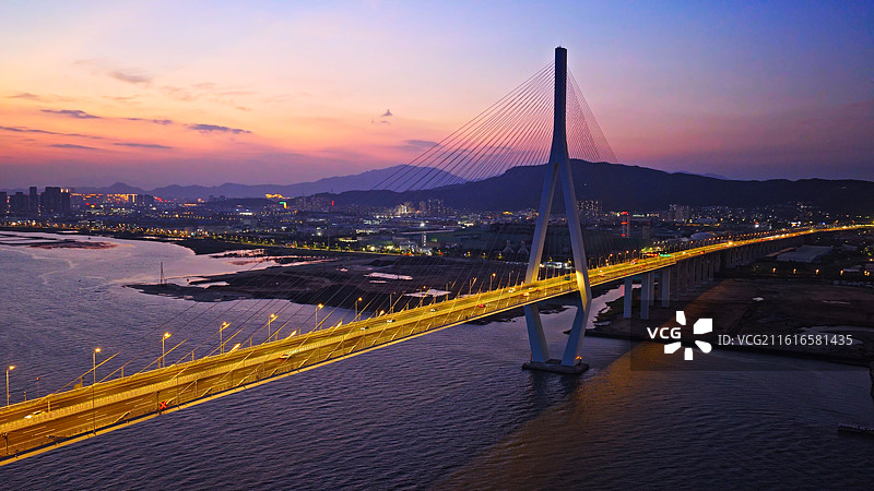 航拍厦门大桥夜景图片素材