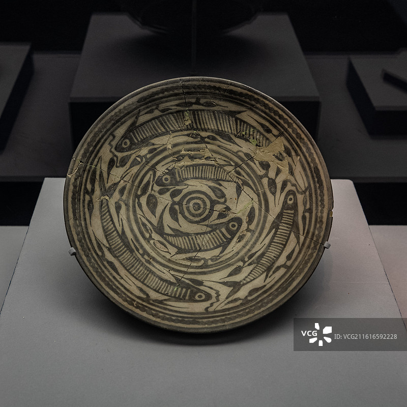 公元前2800一前2600年 陶浅盘 俾路支省梅赫尔格尔遗址出土 巴基斯坦伊斯兰堡博物馆藏图片素材