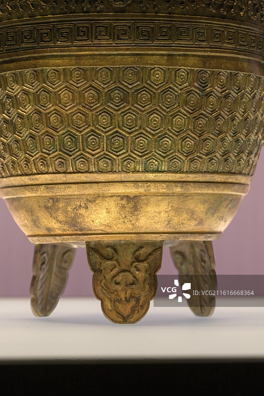 铜铏_清乾隆_故宫博物院_上海博物馆_融古烁新_宋元明清铜器的复古与创新展图片素材