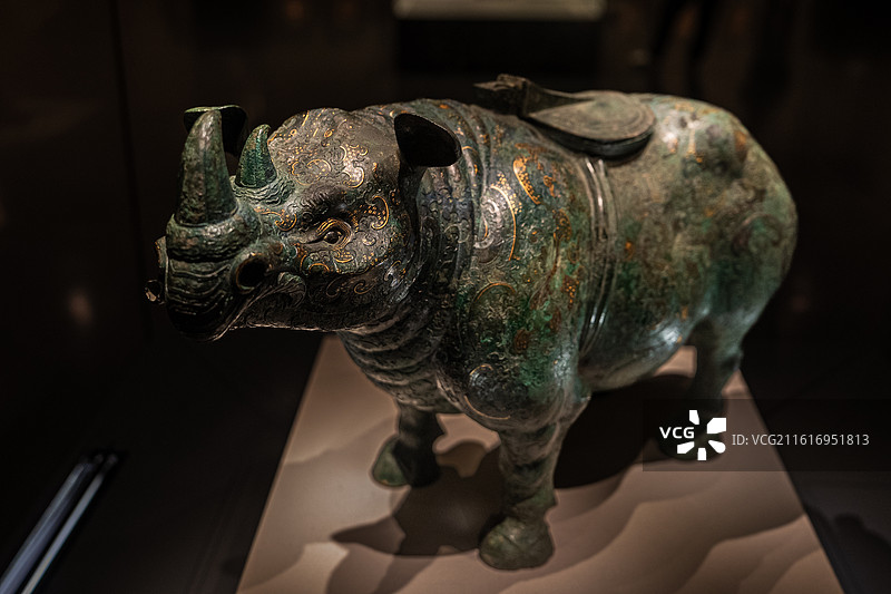 西汉 错金银云纹青铜犀尊 1963年陕西兴平出土 中国国家博物馆 镇馆之宝 国宝图片素材