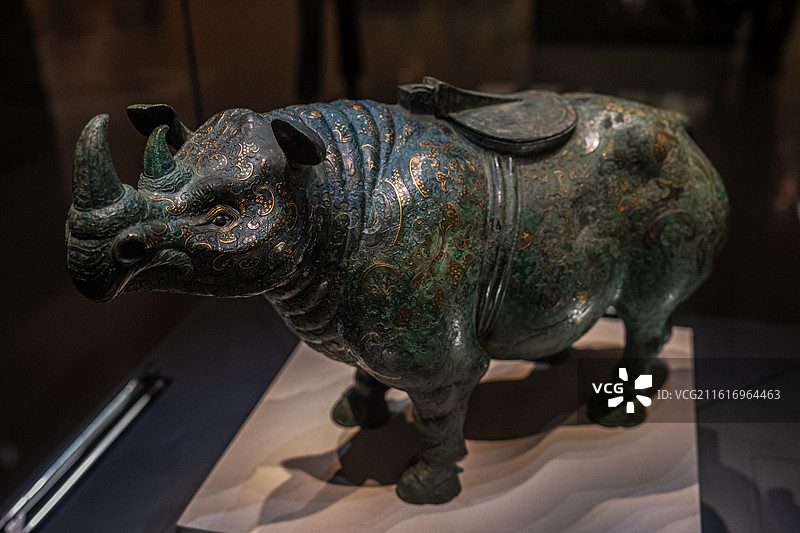 西汉 错金银云纹青铜犀尊 1963年陕西兴平出土 中国国家博物馆 镇馆之宝 国宝图片素材