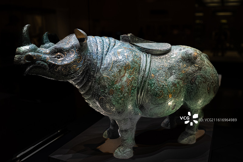 西汉 错金银云纹青铜犀尊 1963年陕西兴平出土 中国国家博物馆 镇馆之宝 国宝图片素材