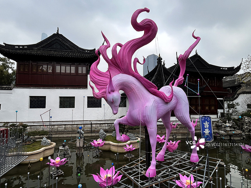 上海城隍庙马年灯会预展图片素材