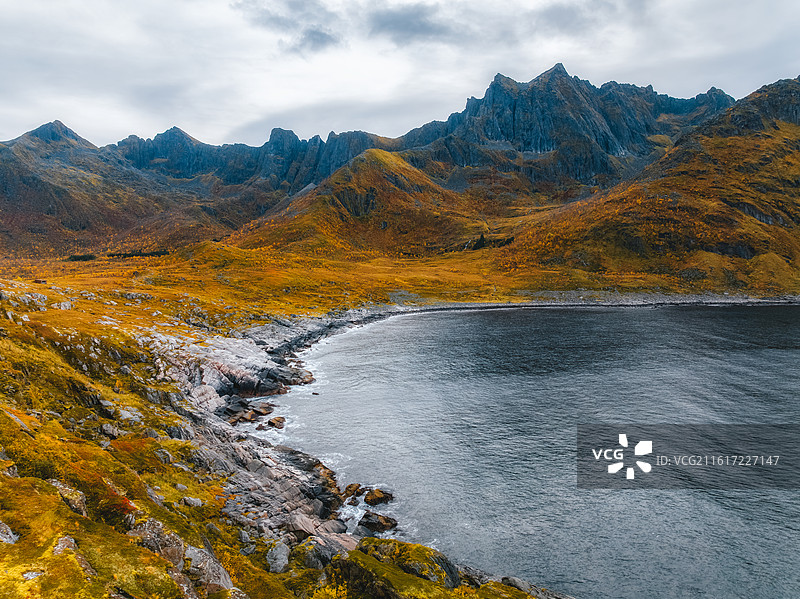 特罗姆瑟Tromsø，塞尼亚Senja，梅峡湾Mefjorden，Knuten Lighthouse图片素材