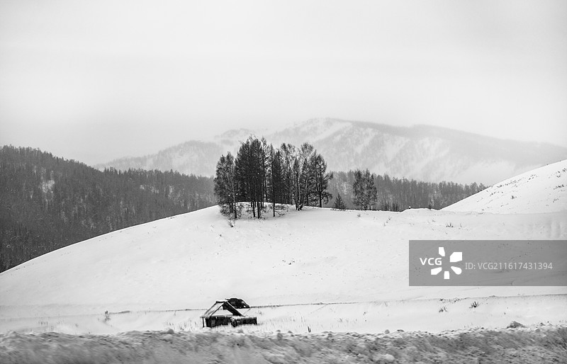 布尔津的雪原图片素材
